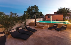 pool