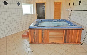 hot-tub