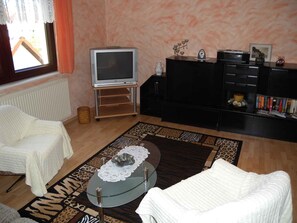 living/bedroom