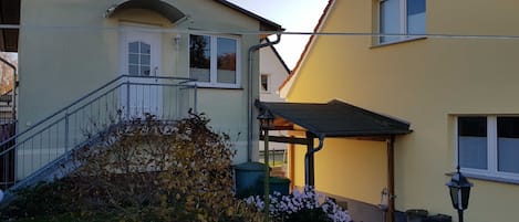 Ferienhaus mit separatem Eingang auf dem Grundstück des Vermieters