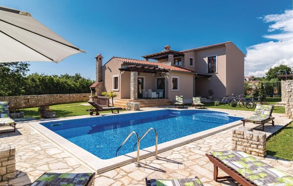 pool