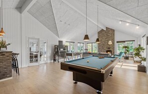 Spielezimmer