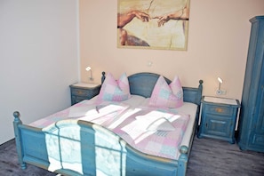 01 Doppelzimmer