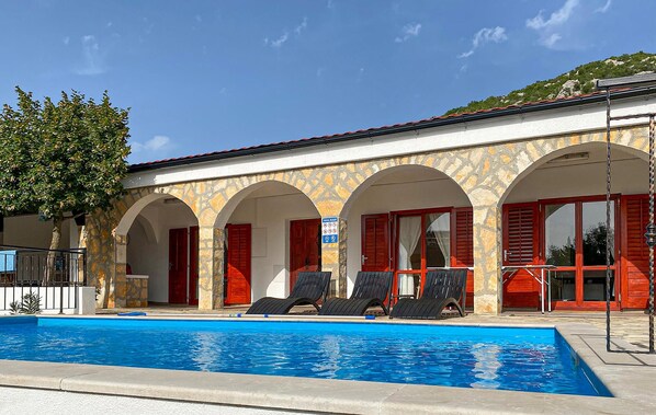 pool