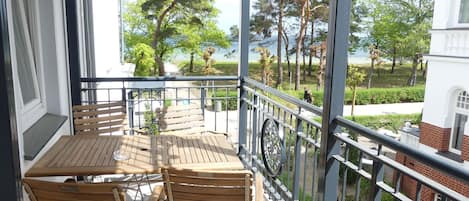 Wunderschöne Aussicht vom Balkon in Richtung Ostsee