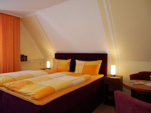 Wohn- & Schlafzimmer