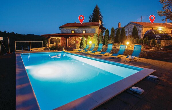 pool