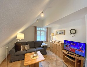 Wohnzimmer mit TV