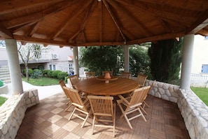Gartenpavillon