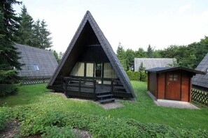 Außenansicht Nurdachhaus 30.26