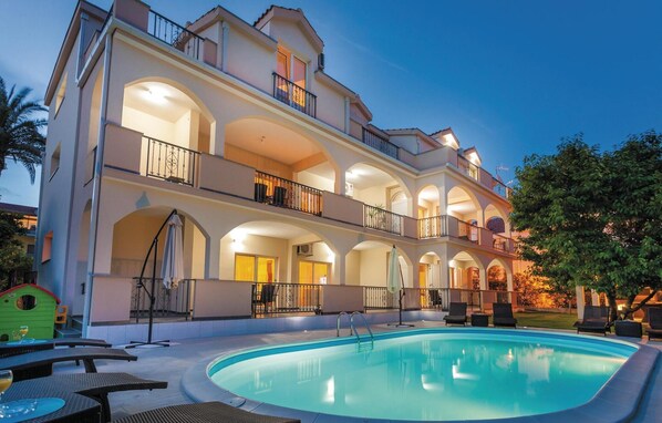 pool