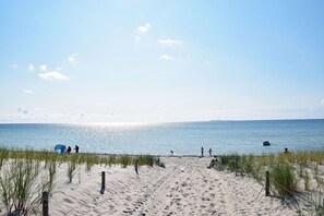 Ferienwohnungen Sellin mit Seeblick