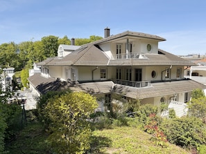 Rückseite der Villa Rosa
