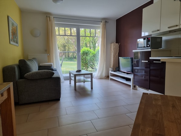 Wohnzimmer mit südwest Terrasse