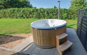 hot-tub