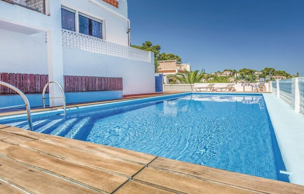pool