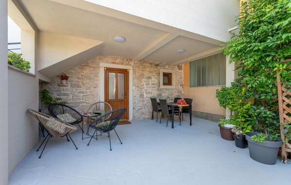 balcony-terrace