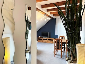 Blick ins Wohnzimmer