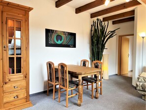Blick ins Wohnzimmer