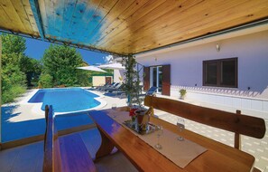pool