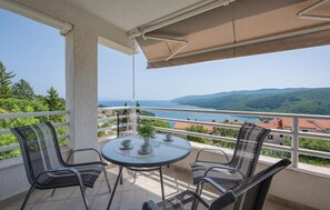 balcony-terrace