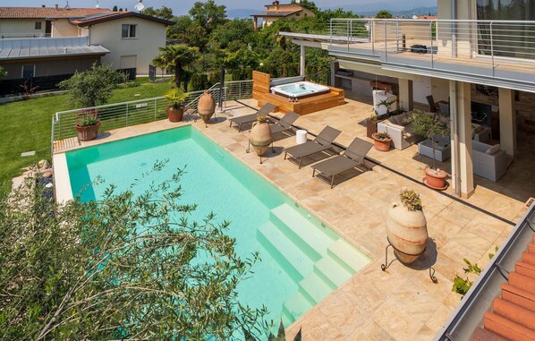 pool
