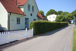 Ferienhaus mit 2 Ferienwohnungen