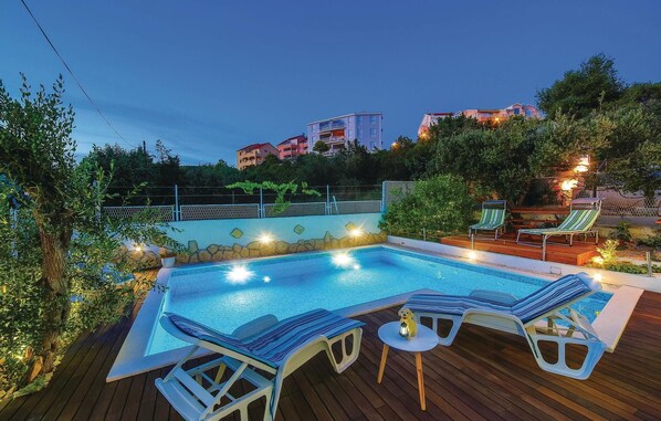 pool