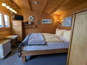 Kombiniertes Wohn-/Schlafzimmer