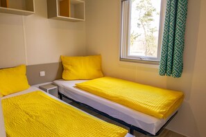 Schlafzimmer mit Einzelbetten