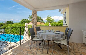 balcony-terrace