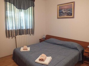bedroom (example)