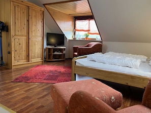 Kombi. Wohn-/Schlafzimmer