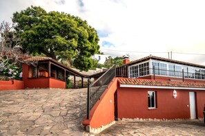 Façade