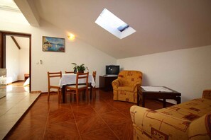 living/bedroom