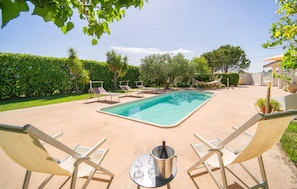 pool