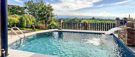 pool