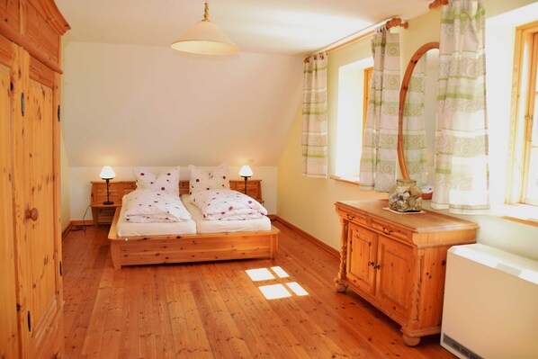 01 Ferienappartement mit Seeblick