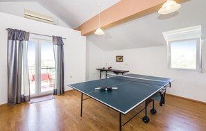 Spielezimmer