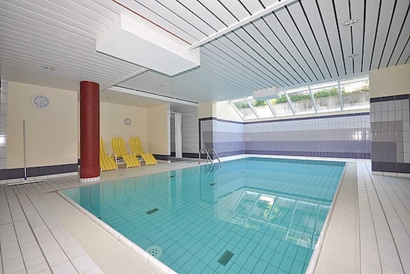 Schwimmbad im Haus