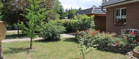 Garten und Ferienhaus