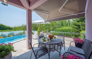 balcony-terrace