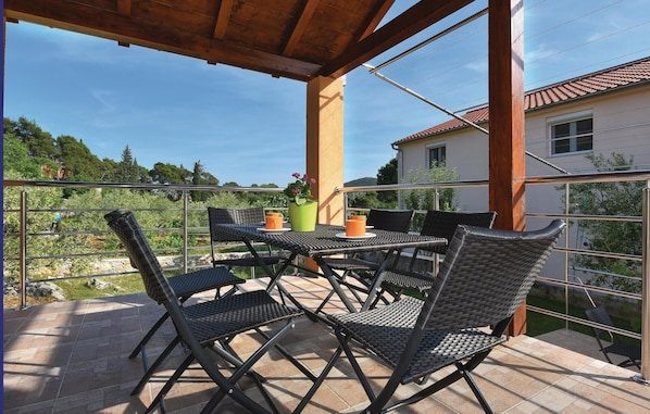 balcony-terrace