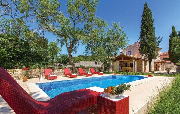 pool