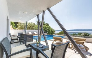 balcony-terrace