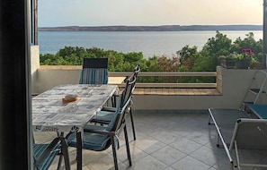 balcony-terrace