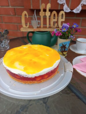 Kuchen und Kaffee kostenfrei bei Anreise