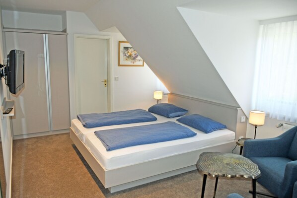 08 Doppelzimmer