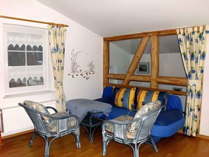 living/bedroom