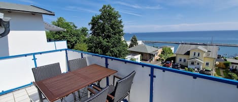 Balkon mit Meeblick